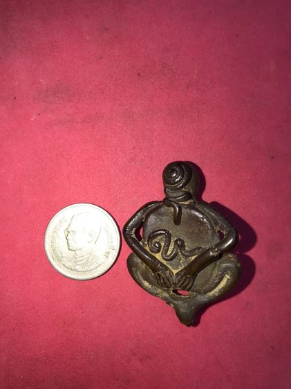 พญาเต่าเรือน หลวงพ่อเดิม วัดหนองโพ จ.นครสวรรค์ เนื้อนวะโลหะกลับดำ ปี 24xx กว่าๆ ยุคต้น หล่อโบราณ ยันต์ด้านหน้าและด้านหลัง ยันต์อุ มีน้ำหนัก รูปที่ 2