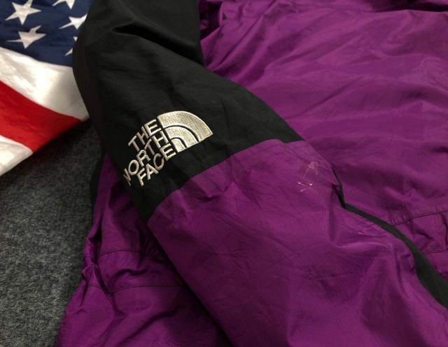 ขาย​ The​ North​ Face​ x​ Gore-tex purple​ colour​ vintage​ jacket​ sz.XL​ (Made​ in​ USA)​ รูปที่ 1