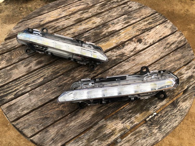 ไฟ Daylight LED S-Class W221 S300 S350 S500 และ W218 CLS250 CLS350 Parking Sensor A2125420018