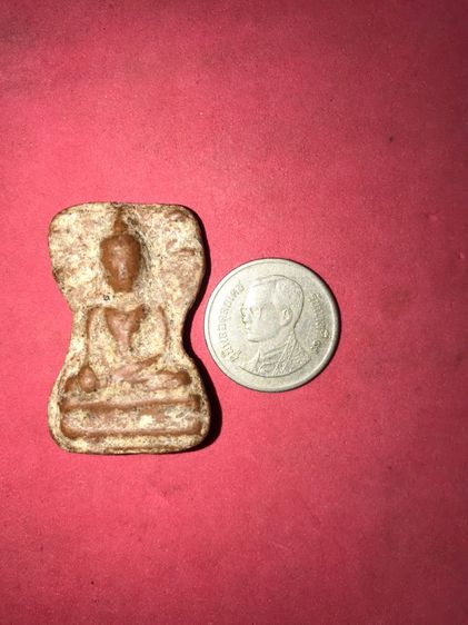 พระมเหศวร 2 หน้า ขนาดประมาณ 2.3 คูณ 3.5 ซ.ม เนื้อดินเก่า ผิวมันปู ผิวมันๆเก่า เนื้อจัดเข้มขลัง รูปทรงคมชัด มีคราบกรุ เอกลักษณ์ในตัวเอง Class รูปที่ 9