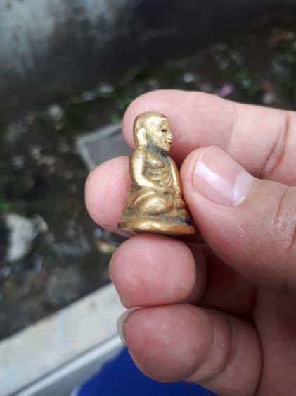 รูปหล่อ หลวงพ่อเงิน วัดบางคลาน อ.โพทะเล จ.พิจิตร พิมพ์นิยม ฐานบาง ปี24xx กว่า เนื้อทองผสมแก่ทอง เนื้อเหยี่ยว ย่น คมชัด เก่า เดิมๆ เป็นธรรมชา รูปที่ 12