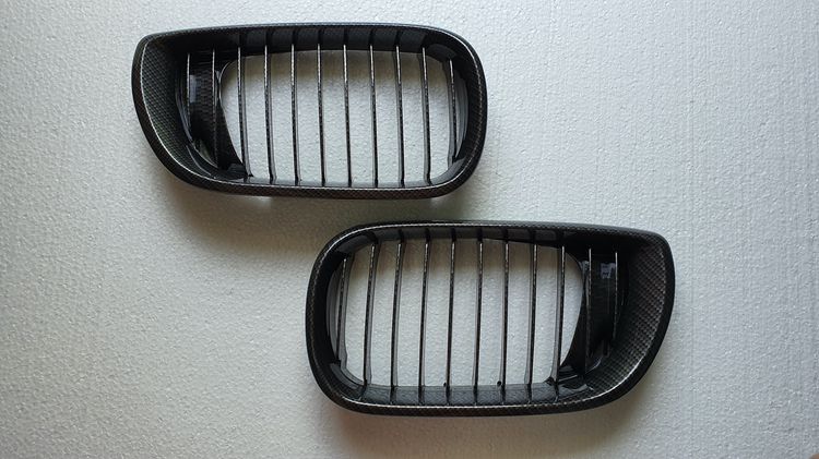 กระจังหน้า BMW E60 E46 ตาตก ตายก M ดำเงา 3สี คาร์บอน รูปที่ 5