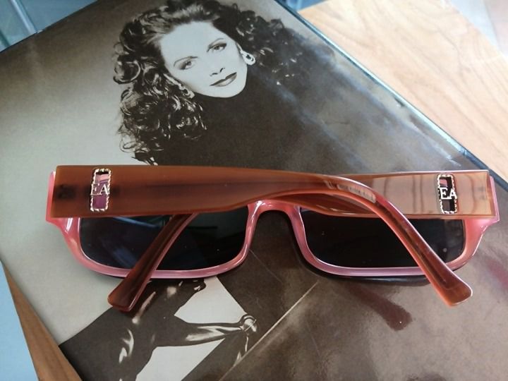 Elizabeth Arden Women's Eyeglasses EA 5096 Brown -Pink Frame size 57-18-130 กรอบแว่นตาของแท้มือสองสวยๆครับ เลนส์กันแดดปกติครับ รูปที่ 3