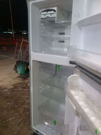 ขายตู้เย็น Samsung 2 ประตู
ระบบโนฟรอสไม่มีน้ำแข็งเกาะ
ละลายเองน้ำแข็งอัตโนมัติ 7.7 คิว
สินค้าใช้งานได้ปกติ มีรับประกัน
 รูปที่ 8