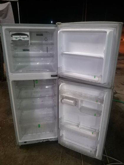 ขายตู้เย็น Samsung 2 ประตู
ระบบโนฟรอสไม่มีน้ำแข็งเกาะ
ละลายเองน้ำแข็งอัตโนมัติ 7.7 คิว
สินค้าใช้งานได้ปกติ มีรับประกัน
 รูปที่ 3