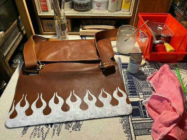 สีเพ้นท์หนัง  สีย้อมหนัง เพ้นท์กระเป๋า เพ้นท์รองเท้า รูปที่ 4