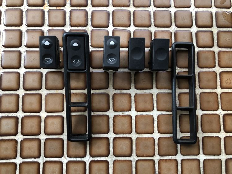 สวิตช์ กระจก กรอบพลาสติก BMW E36 318i 323i 325i 320i 318is 320is Z3 M3 รูปที่ 3