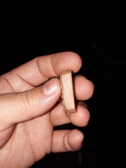 หลวงพ่อปาน วัดบางนมโค พิมพ์ขี่นกฐานเขียง ผงครบ เนื้อดิน จัดแห้ง สภาพสวยมาก ไม่มีชำรุด แท้ดูง่าย หายาก     พิมพ์ขี่นก หมายถึง พระเครื่องพิมพ์ รูปที่ 13