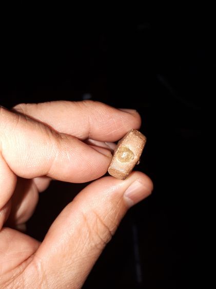 หลวงพ่อปาน วัดบางนมโค พิมพ์ขี่นกฐานเขียง ผงครบ เนื้อดิน จัดแห้ง สภาพสวยมาก ไม่มีชำรุด แท้ดูง่าย หายาก     พิมพ์ขี่นก หมายถึง พระเครื่องพิมพ์ รูปที่ 14