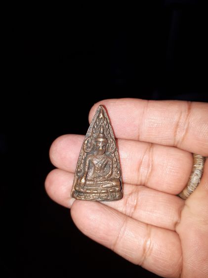 พระพุทธชินราช อินโดจีน ปี 2485 พิมพ์ครึ่งซีก หลังยันต์ เนื้อทองผสม สวยเดิมๆไม่ผ่านการใช้คราบเบ้าครบ พระเนื้อดูง่ายมากพิมพ์นี้หายากมากครับ รูปที่ 7