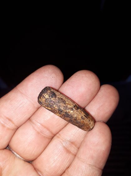 ตะกรุด ผงยาจินดามณี ยาวประมาณ 1 นิ้ว หลวงพ่อทองอยู่ วัดท่าเสา จ.สมุทรสาคร ยุคต้นๆ แห้งเหี่ยว เนื้อผงยาจินดามณี หรือ ผงยาวาสนา สีน้ำตาลเข้มปน รูปที่ 8