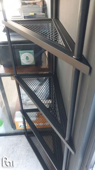 ชั้นวางของเหล็ก ติดผนัง ทรงสามเหลี่ยม สไตล์โมเดิร์น ราคาโรงงาน รูปที่ 3