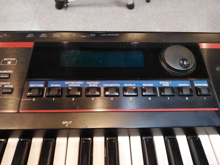 Roland​ Juno-Di คีย์บอร์ด​ 61​ Keys​ มือสองสภาพสวย​ อ่านไฟล์​ แซ้มเสียงที่แต่งแล้วได้​ ใช้งานปกติทุกฟังชั่น​ ประกันสินค้าทางร้านให้​ รูปที่ 4