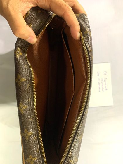 กระเป๋า clutch Louis Vuitton ของแท้ รูปที่ 8