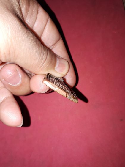 เหรียญจอบ หลวงพ่อไปล่ วัดกำแพง ปี 2463 รุ่นแรก ด้านเขียนว่า ฉลองอายุ 60 ปี ที่ระฤก ๒๔๖๓ ฉันทสโร เนื้อสัมฤทธิ์ ผิวเดิมๆ สภาพสวยมาก แท้ดูง่าย  รูปที่ 8