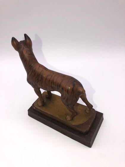 สุนัขไม้แกะสลักได้ละเอียดสวยเหมือนจริงมาก งานศิลปินItaly รูปที่ 4