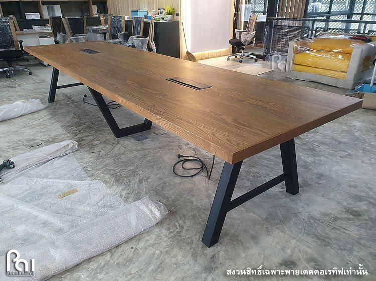 โต๊ะประชุมยาว โต๊ะ Co working ไม้จริงสไตล์โมเดิร์น สั่งทำใหม่ได้ รูปที่ 2