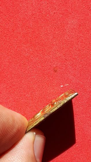 หลวงปู่ศุข วัดปากคลองมะขามเฒ่า พิมพ์ประภามณฑล หลังเรียบ เนื้อทองผสม ขึ้นเกล็ดกระดี่ ผิวมะระ พิมพ์คม ชัด สวย เป็นธรรมชาติ เก่าถึงยุคสมัยแน่นอ รูปที่ 5