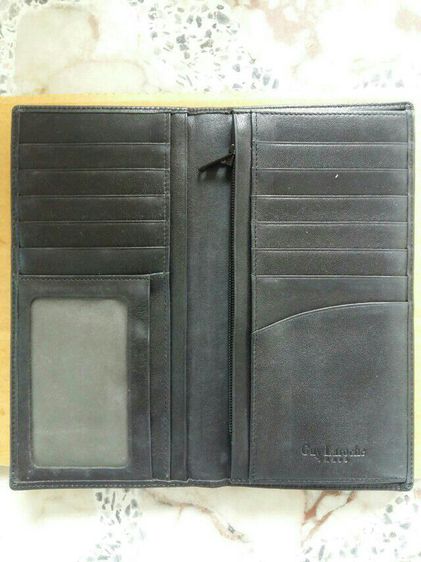 กระเป๋าสตางค์ labrador มีความบางที่สุด วัสดุทำจากหนังวัวแท้คุณภาพดีเยี่ยม มีความทนทาน มีอายุการใช้งานที่ยาวนาน  สภาพใหม่มาก ไม่ค่อยได้ใช้งาน รูปที่ 7