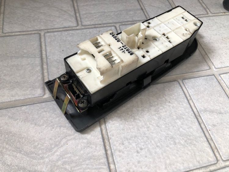 สวิตกระจกไฟฟ้า Toyota 4 ปุ่ม 6 ปุ่ม มือสอง สภาพดี VX100 Cygnus LX460 LX470 ES300 รูปที่ 10