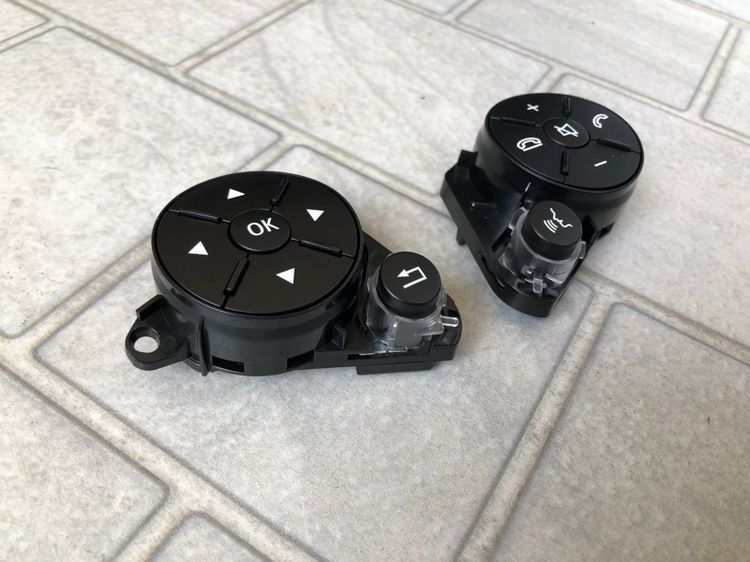 สวิตช์ ปุ่ม พวงมาลัย Mutifunction Benz W212 W207 W204 W221 W246 W117 W176 R172 E Coupe C Coupe ปุ่มกด พวงมาลัย เกียร์ 5 Speeds 7 Speeds รูปที่ 6