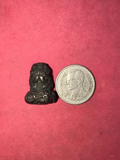 พระปิดตายันต์ยุ่ง หลวงพ่อ ทับวัดทอง พิมพ์ตุ๊กตา ยันต์น่อง เนื้อสัมฤทธิ์เงิน ขนาดเล็กน่ารักน่าคล้องบูชา สภาพสวยมาก หุ่นพิมพ์มาตรฐานนิยม เส้นย รูปที่ 2