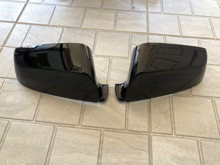 ครอบกระจกข้าง LCi แผ่นกระจก E60 520i 520D 525i 525ise 530i ไฟท้าย E60 รูปที่ 2