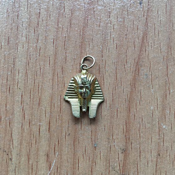 จี้ทองคำหน้าฟาโรห์ งานนอก รูปที่ 3