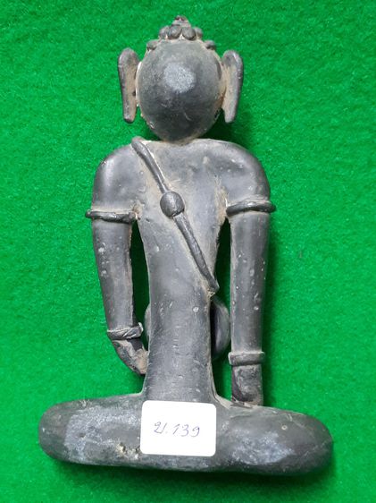 (บ.139) ตุ๊กตาสุโขทัยมือถือพดด้วง งานเก่าเนื้อสำริด รูปที่ 8