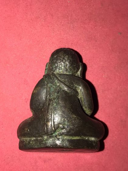 หล่อโบราณ พระสังกัจจายน์ หลวงพ่อพิธ วัดฆะมัง อำเภอโพทะเล จังหวัดพิจิตร ปี24xx ขนาดประมาณ 2x3 ซม.เนื้อสำริดเงิน มีน้ำหนัก เนื้อจัด ผิวพระจะมี รูปที่ 2