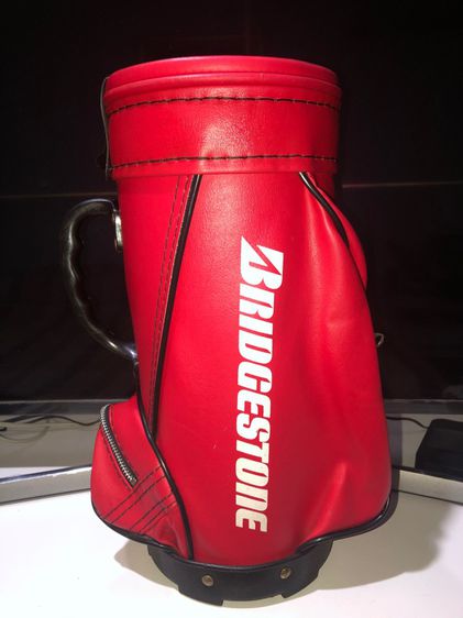กระเป๋าดีไซน์เป็นถุงกอล์ฟ Bridgestone มีหูจับ
