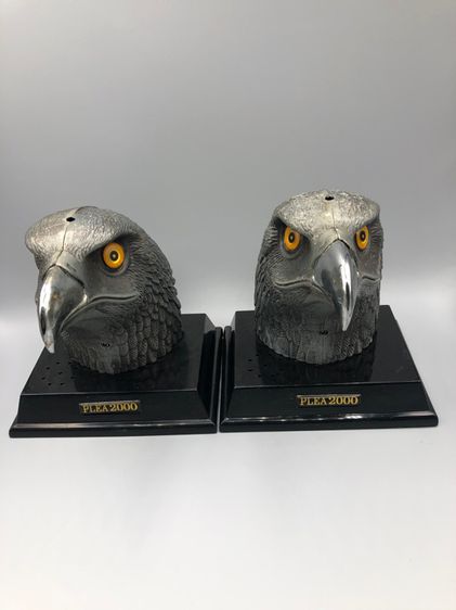 หัวนกอินทรีย์ งานโลหะ