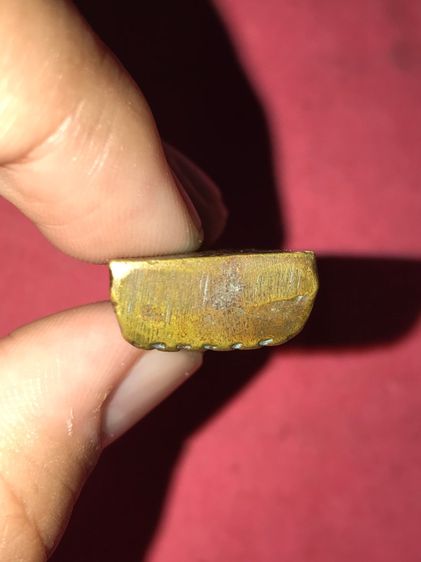 พระหลวงปู่ทวด วัดช้างไห้ พิมพ์หลังตัวหนังสือเล็ก มีหู เนื้อทองเหลือง ปี 2505 ปัตตานี สภาพสวย สมบูรณ์ เดิมๆ ผิวหิ้ง เก่า แท้ หายาก พุทธคุณ คร รูปที่ 5