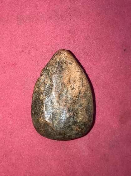 พระนางกำแพงกลีบบัว พระกรุแห่งเมืองกำแพงเพชร หลังอูม มีรอยนิ้วมือ เนื้อดิน ผิวสองสี ผิวเดิม ดูง่าย สภาพสมบูรณ์ สวยมาก ไม่ผ่านการใช้มาก่อน มีว รูปที่ 2