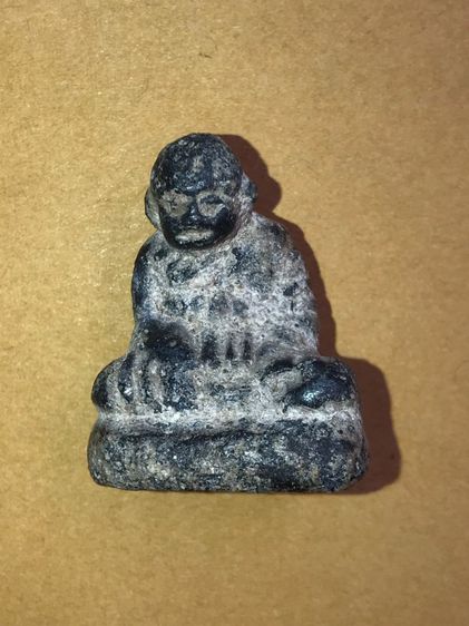 รูปหล่อโบราณ หลวงพ่ออยู่ วัดบางหัวเสือ พระประเเดง จ.สมุทรปราการ เนื้อตะกั่ว ขึ้นไข ผิวเดิม สภาพเดิมๆ ผิวหิ้ง ขนาดใหญ่ เก่า แท้ แปลก หายาก   