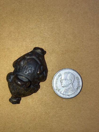 หล่อโบราณ พญาหมู เสี่ยงทาย ใต้ท้องมียันต์ เนื้อทองผสม หูขวาง มีหูในตัว ผิวมะระ แห้งเหี่ยว ขึ้นคราบ รูปแบบสวยงาม สภาพสมบูรณ์ สุดclassic เก่า  รูปที่ 7