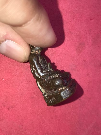 รูปเหมือน หล่อโบราณ หลวงพ่อแช่ม พิมพ์แขนทะลุ เนื้อนวะ ปี 2512 หลวงพ่อแช่ม วัดฉลอง ภูเก็ต พิมพ์แขนทะลุ นิยมสุด อุดกริ่งใต้ฐาน กริ่งยังดังดี แ รูปที่ 4