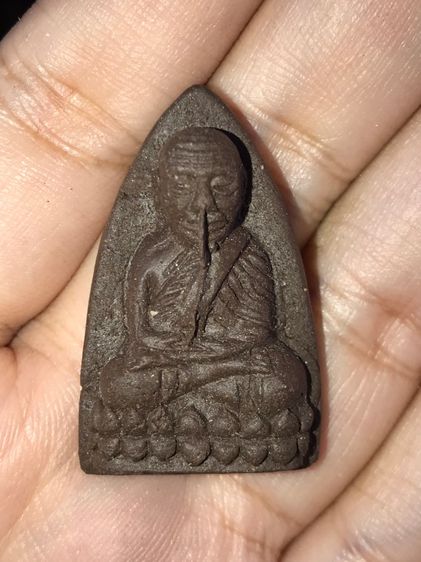 หลวงปู่ทวด สก. พิมพ์ครางเครา เนื้อว่าน ฝังผงบางขุนพรหม รุ่นแรก พ.ศ.2544 พิมพ์พิเศษ สร้างน้อยหายาก สภาพสวย ผิวเดิมๆ  รูปที่ 6