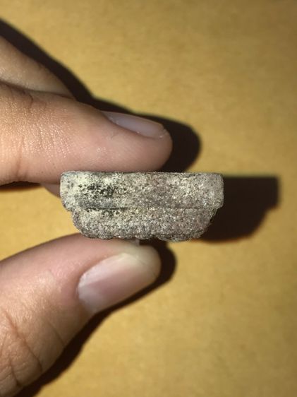 หลวงปู่ทวด สก. พิมพ์สามเหลี่ยม เนื้อว่าน หลังสก. ตอกโค็ต และปั๊มยันต์นะสีม่วง รุ่นแรก ปี 2547 ผสมผงเก่าบางขุนพรหม สวยมาก หายากมากๆ  รูปที่ 6