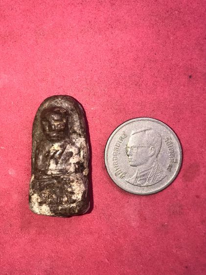 หลวงปู่ทวด พิมพ์พระรอด รุ่นแรก 2497 เนื้อว่านสบู่เลือด มวลสารครบ ขึ้นคราบไขว่าน สวย สภาพสมบูรณ์ เก่า แท้ แปลก หายาก  รูปที่ 6