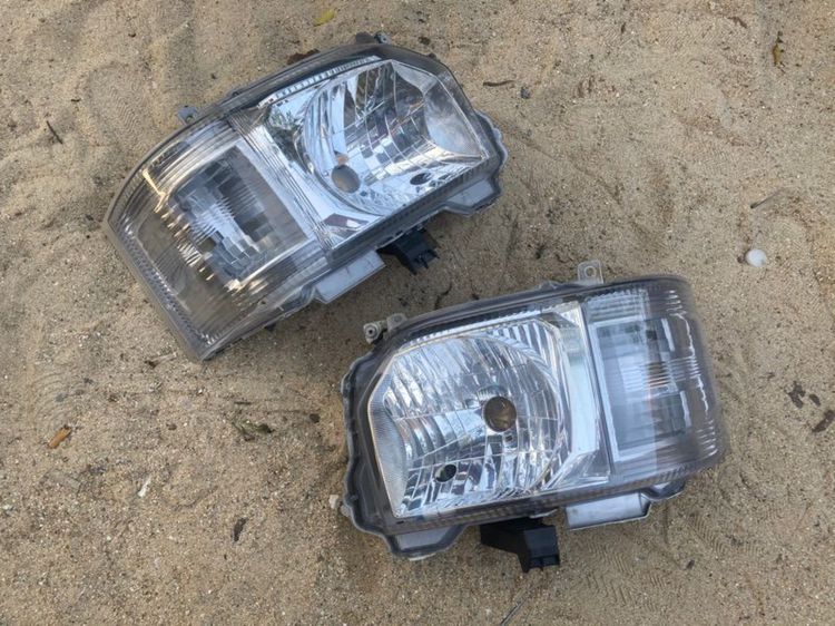 กระจังหน้า ไฟหน้า Hiace Commuter รูปที่ 9