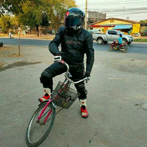 ซ่อมเสื้อหนังถลอก กระเป๋าหนังถลอก รองเท้าพยาบาลถลอก สีย้อมหนัง halo paint รูปที่ 3