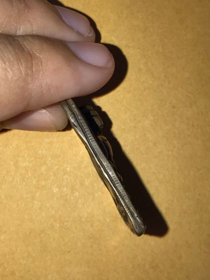 เหรียญจอบ หลัง ฤ หัวโต จารมือ ปี 2478 หลวงพ่อไปล่ วัดกำแพง กทม. เนื้อทองผสม ผิวออกสีส้มอมดำ แห้งเหี่ยว พิมพ์ทรง ตำหนิครบ ถูกต้อง เก่า แท้ แป รูปที่ 3