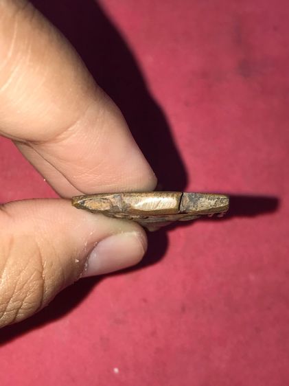 เหรียญจอบ หลวงพ่อไปล่ วัดกำแพง กทม. หลังพระพุทธ ปี 2478 เนื้อทองผสม ผิวออกสีเหลือง เป็นจ้ำ แห้งเหี่ยว พิมพ์ทรง ตำหนิครบ ถูกต้อง เก่า แท้ แปล รูปที่ 5