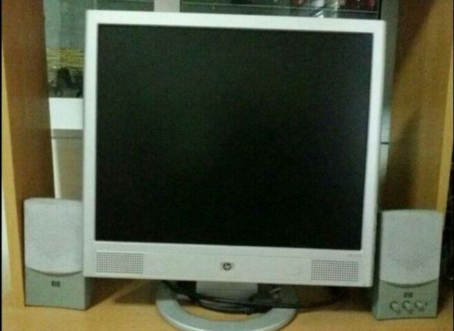 ขายคอมพิวเตอร์ตั้งโต๊ะ HP ขายพร้อมโต๊ะ เก้าอี้  คีย์บอร์ดลำโพงให้ทั้งหมด  ตามภาพที่เห็นเลย รูปที่ 15