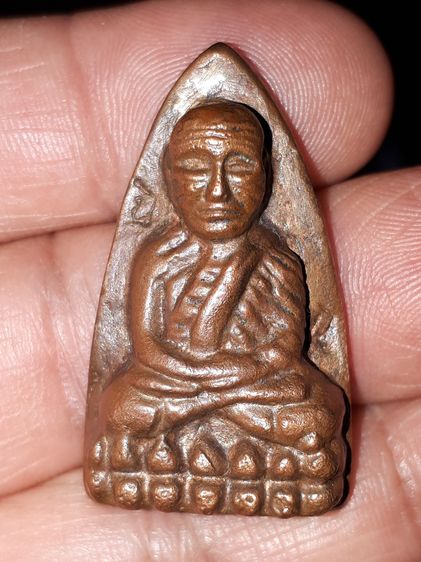 หลวงพ่อทวด วัดช้างให้ หลังเตารีด ปี 05 พิมพ์เฉลิมพล ตอกโค้ด หน้าหลัง เนื้อนวะโลหะ สวยๆ คมๆ มีคราบดินเบ้า พิมพ์ถูก คมชัด สภาพเดิมๆ หายาก คลาส รูปที่ 9