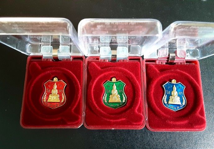 เหรียญอาร์มลงยาหลวงพ่อโสธรตำรวจ62 รูปที่ 3