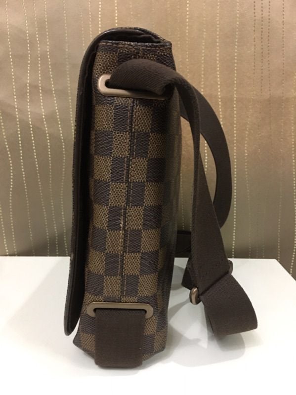 Louis Vuitton - Brooklyn - Inventeur Shoulder bag in Belgium
