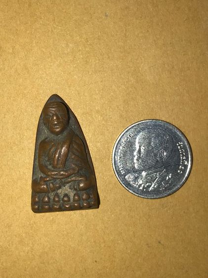 หลวงปู่ทวด พิมพ์เล็ก แข้งขีด เนื้อทองผสม ตะไบหยาบ ผิวเดิม เก่า แท้ แปลก หายาก รูปที่ 6