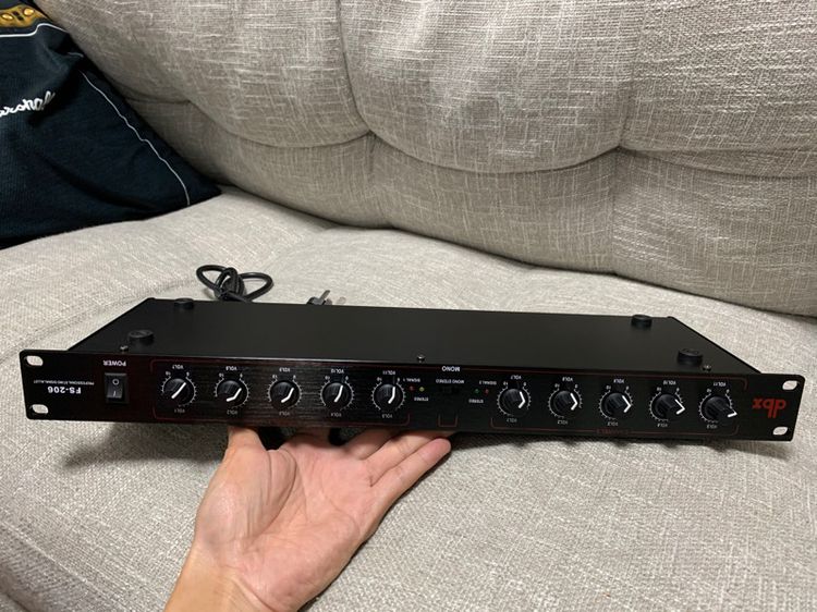 ตัวขยายช่องส่งสัญญานเสียง เพิ่ม 10 ช่อง ของเครื่องเสียง Dbx FS 206 รูปที่ 3